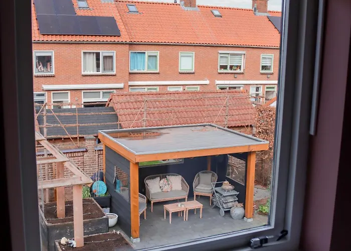 De Kalverschuur Bed & Breakfast Schoonrewoerd